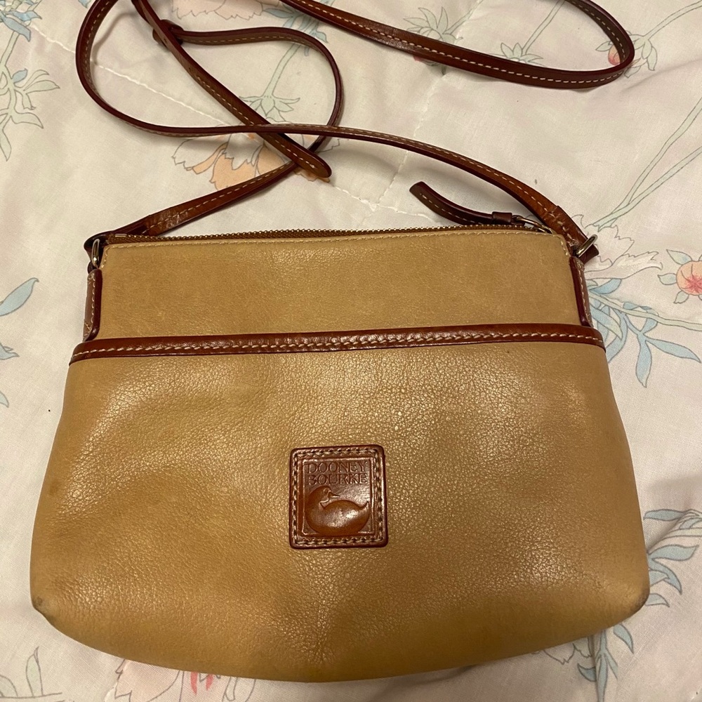 Dooney & Bourke leather crossbody purse
